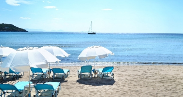 Sandy beach in Agia Marina, Aegina