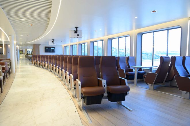 images.vessels.class.standardSeats.altText