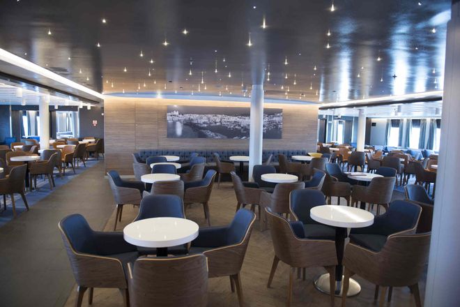 images.vessels.class.lounge.altText